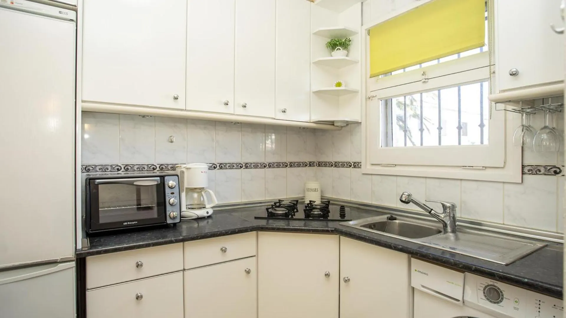 Casa De Pescador Con Amarre De 4 M - Hisp-288-59 Villa Empuriabrava Holiday home