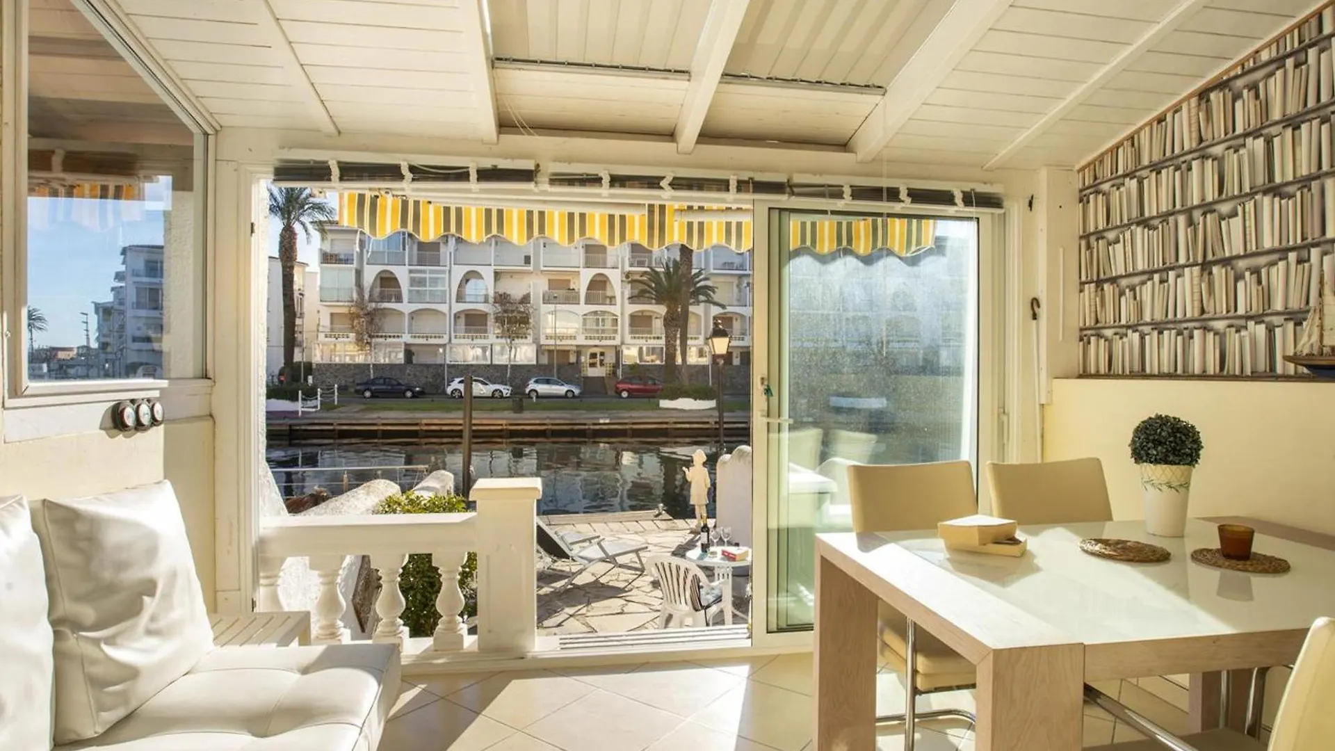 Casa De Pescador Con Amarre De 4 M - Hisp-288-59 Villa Empuriabrava