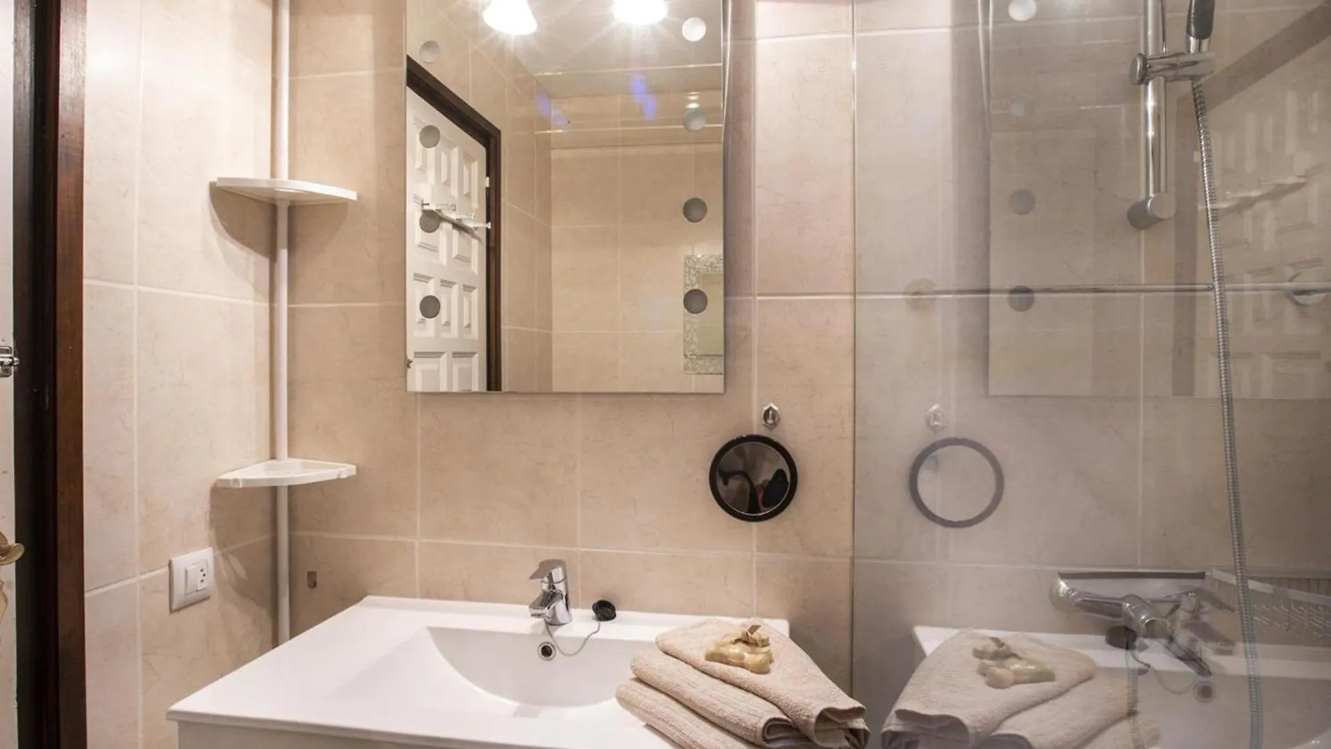 Casa De Pescador Con Amarre De 4 M - Hisp-288-59 Villa Empuriabrava 0*,  Spain